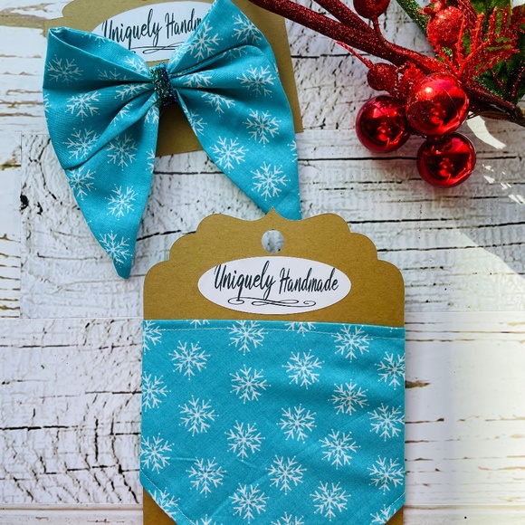 Snow Flakes Blue and White Bandana Set - Picture 1 of 4